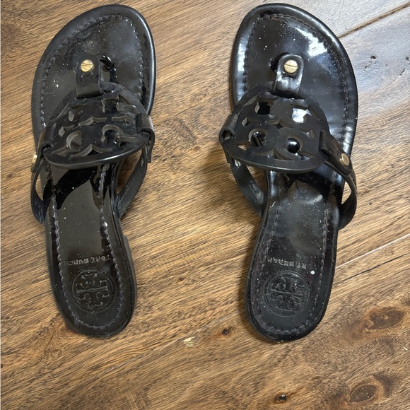 Tory Burch Black Sandals - Picture 1 of 1